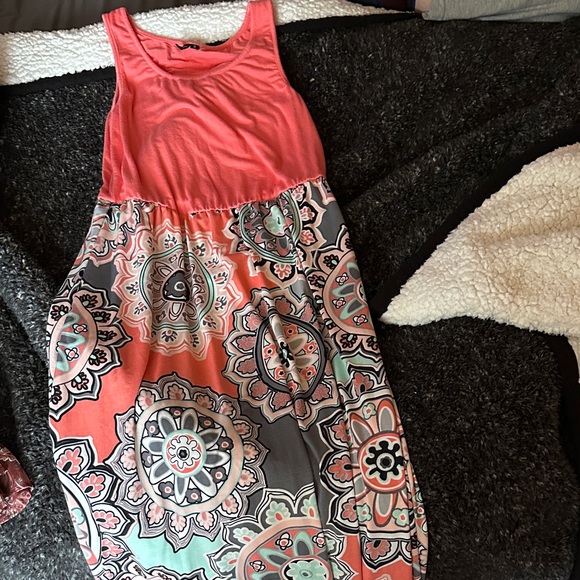 Elegant Coral and Multicolor Maxi Dress - Picture 1 of 1